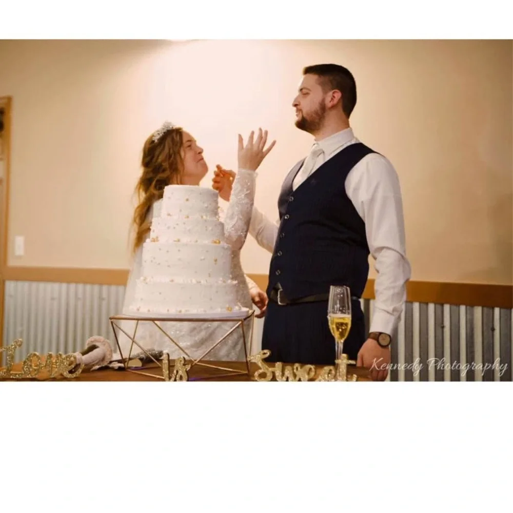 Elegant gold Cake stand! - Picture 3 of 3